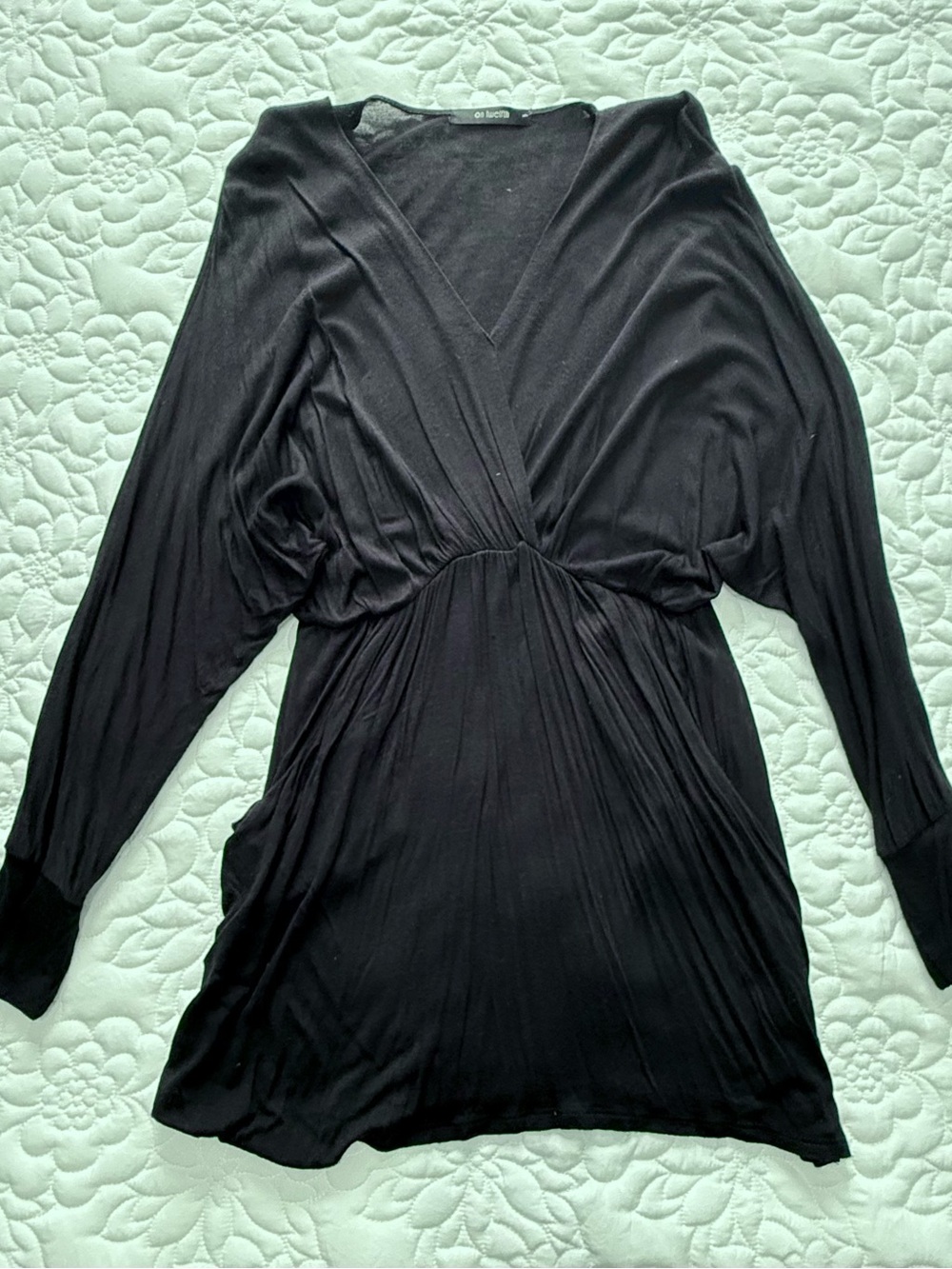 Black V-Neck Scrunch-Waist Long Sleeve Dress
